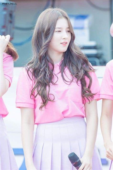 nancy momoland zodiac sign